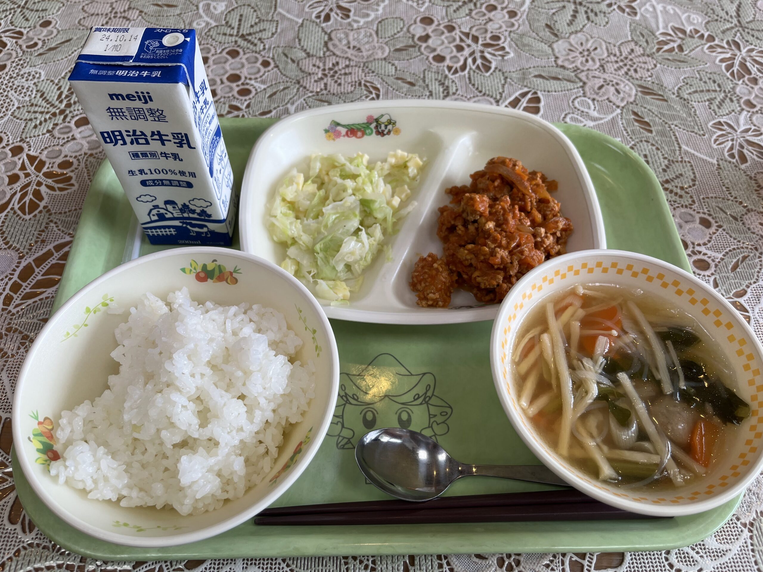 塩谷町立船生小学校にて給食をいただきました